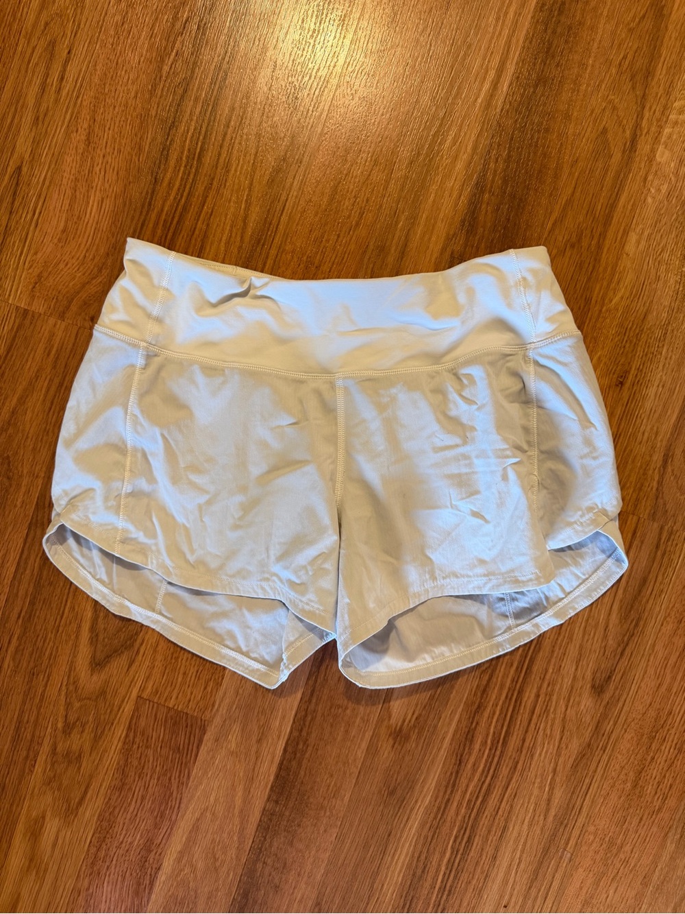 Lululemon Speed Short Low Rise 2.5” White Size 6 Running Shorts